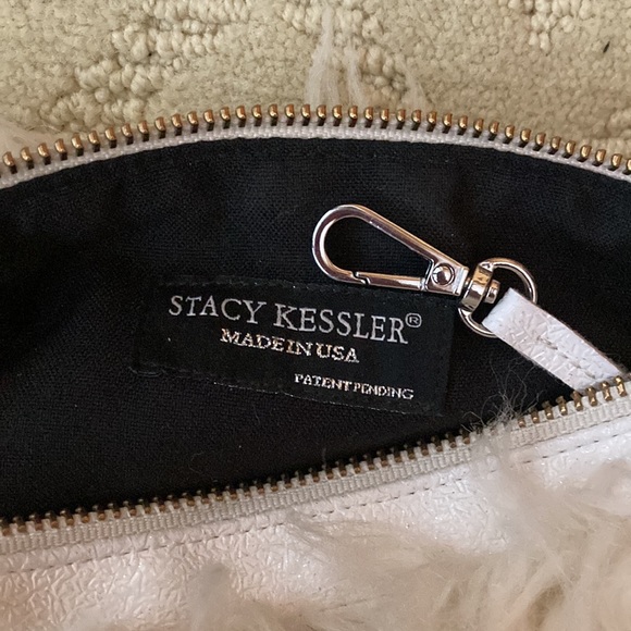 Stacy Kessler sheepskin chain link crossbody bag - Picture 3 of 4